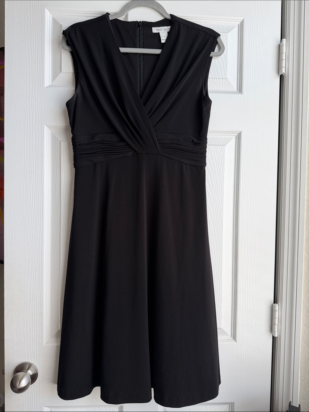 White House Black Market Black Sleeveless V-Neck Midi Dress- Size 6